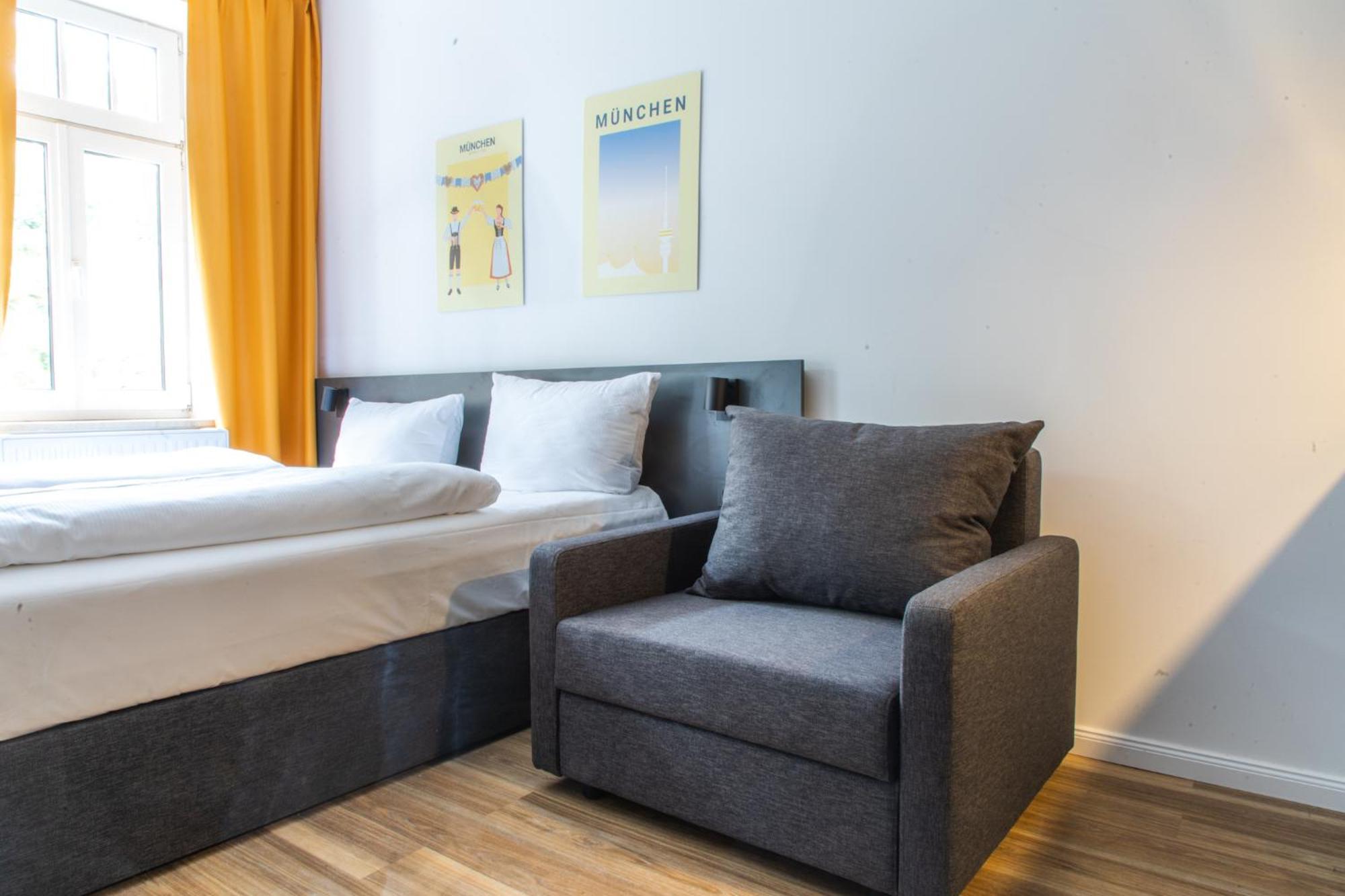 Servus By Homaris * Munich